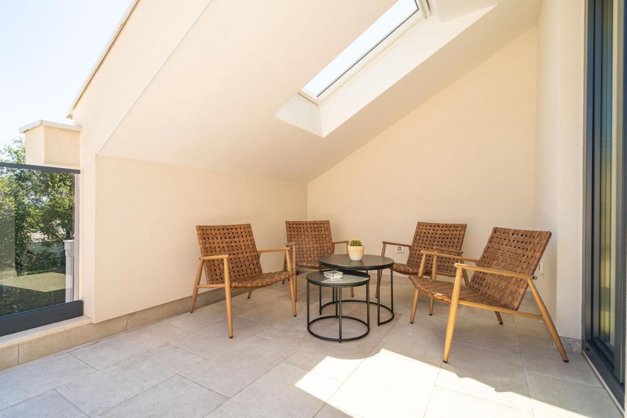 Luxumbra With Terrace And Free Parking Apartment
